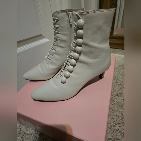 INTENTIONALLY BLANK IVORY BUTTON BOOT 7 - Picture 2 of 7